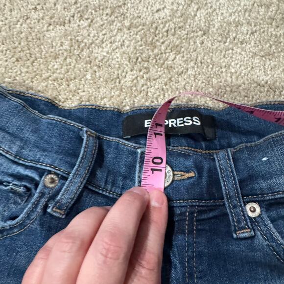 Express Distressed Jean Shorts Style Shortie High Rise Women's Size 6 Rolled Hem - Picture 4 of 10